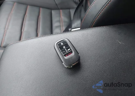 2025 Honda Cr-V Hybrid Sport Touring from USA, damaged, VIN 2HKRS6H94SH813564